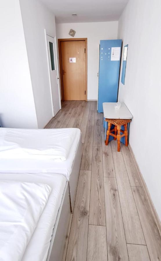 Hotel Victoria Iasi Luaran gambar