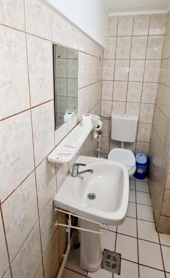 Hotel Victoria Iasi Luaran gambar