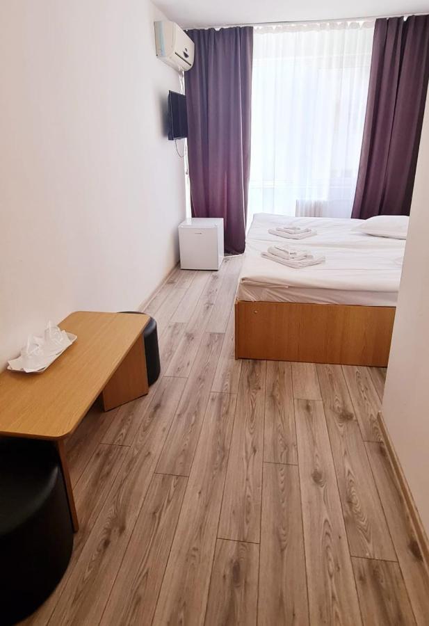 Hotel Victoria Iasi Luaran gambar