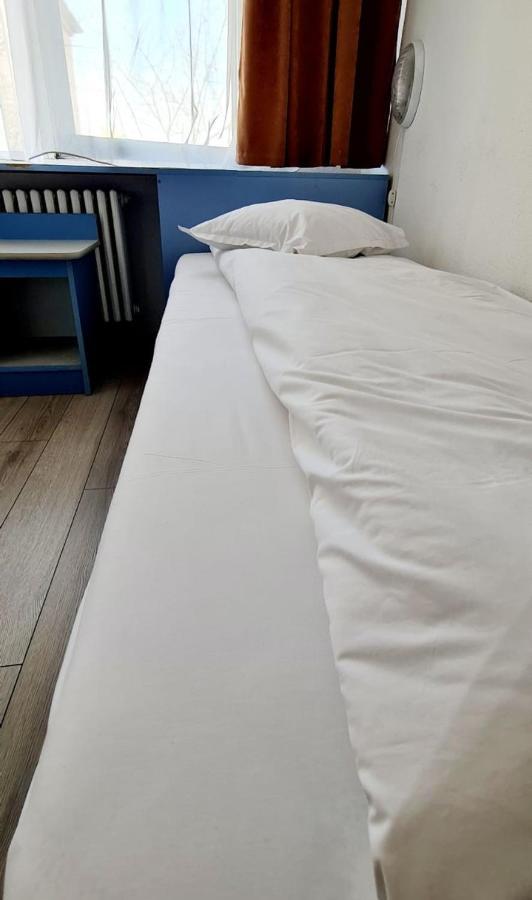 Hotel Victoria Iasi Luaran gambar
