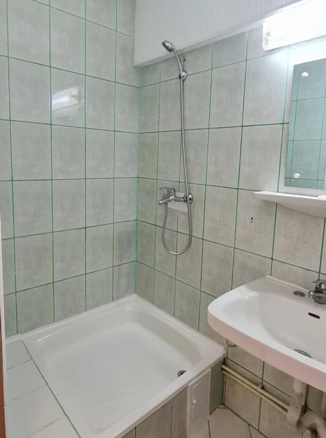 Hotel Victoria Iasi Luaran gambar